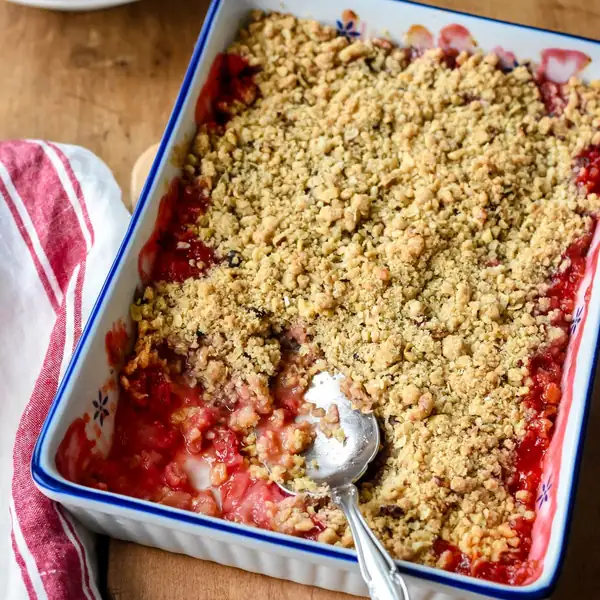 Strawberry Rhubarb Crisp