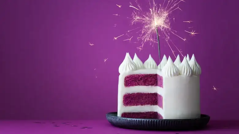 How Many Cups Of Frosting Does It Take To Ice A Small Cake?