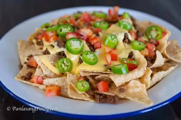 Beef Nachos with Cheese Sauce Homemade