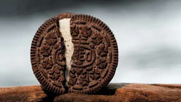 El color negro intenso de tu galleta Oreo no proviene del chocolate negro, entonces, ¿de qué proviene?