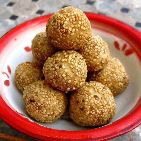 Jiandui (Sesame Balls)