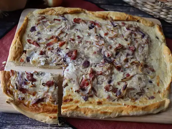 Zwiebelkuchen: the German tart with caramelized onions and bacon