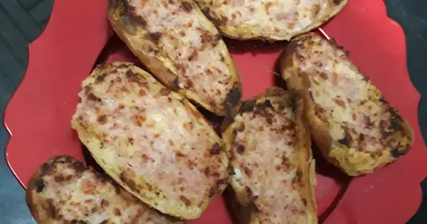 Receta de pan con salchicha y queso, enviada por Giselle Cirino