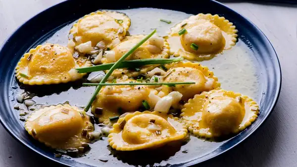 Why Butter-Based Sauces Are The Best Choice For Lobster Ravioli