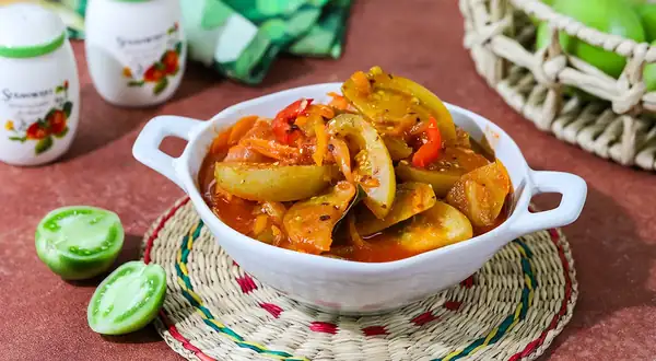 Lecho de tomate verde