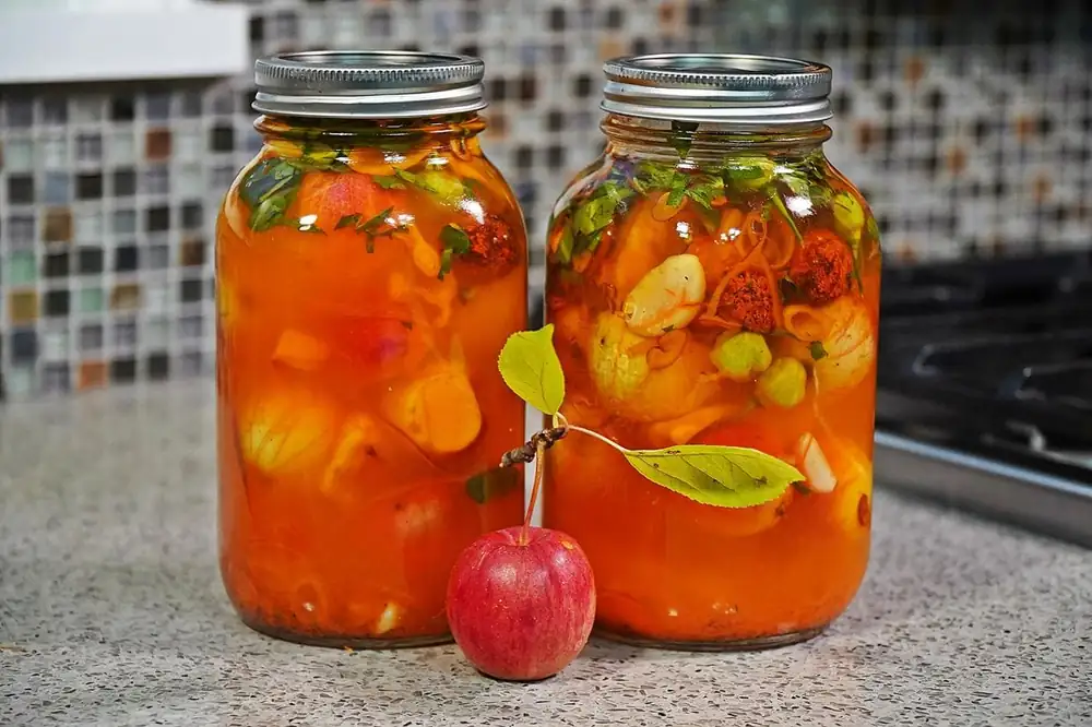 Chow de manzanas silvestres fácil: encurtido picante de Trinidad y Tobago