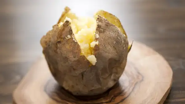The Simple Mistake That Makes Baked Potato Skin Soggy (And How To Fix It)