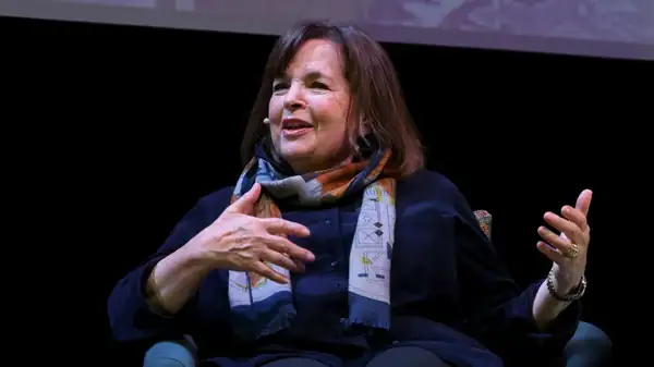 How Much Food Does Ina Garten Cook To Feed A Crowd?