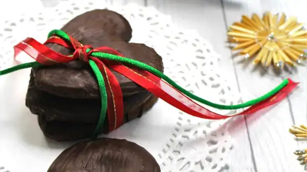 German Jam Filled Gingerbread
