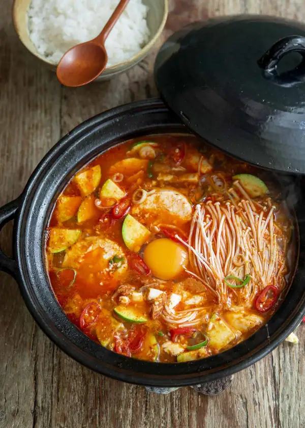 Tuna Sundubu Jjigae – Easy Korean Soft Tofu Soup in 10 Minutes