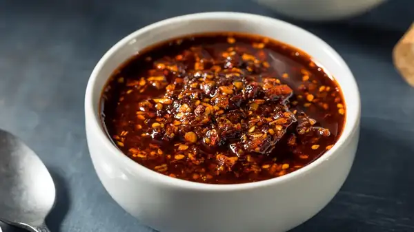 Ditch Regular Oil When Frying Eggs And Try Chili Oil Instead