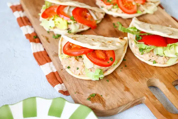 Flatbread with tuna salad