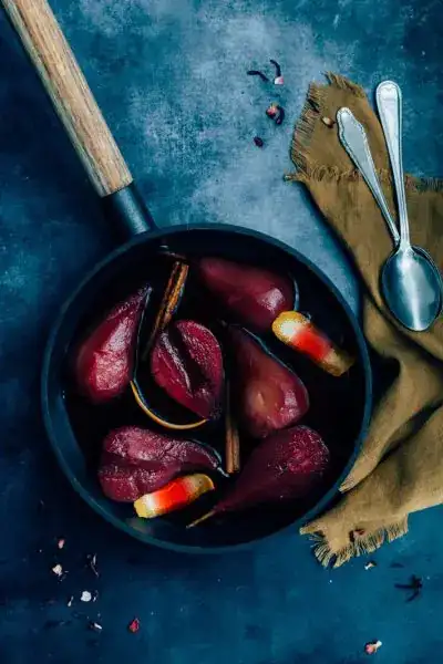 Stewed pears without wine