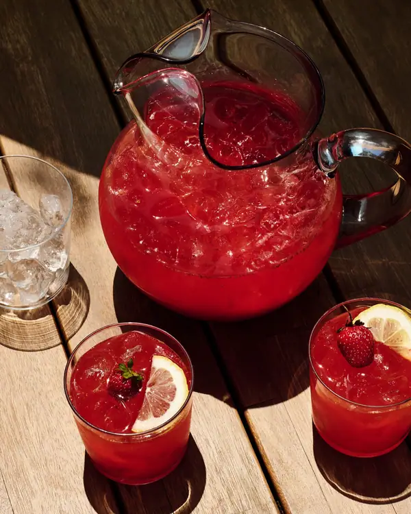 The Best Strawberry Lemonade Recipe