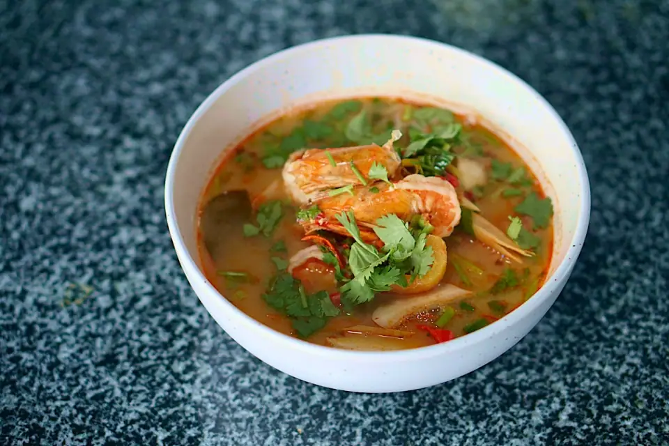 Thai Spicy Shrimp Soup: Tom Yum Goong