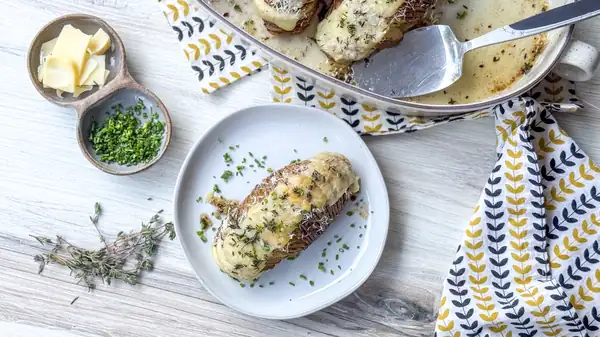 Receta de patatas Hasselback con mucho queso