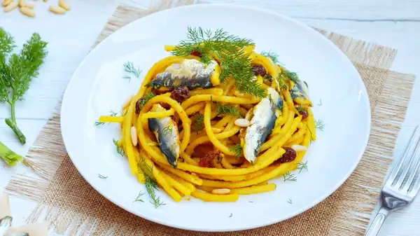 The Fancy Ingredient You Need For Gleaming, Golden Homemade Pasta