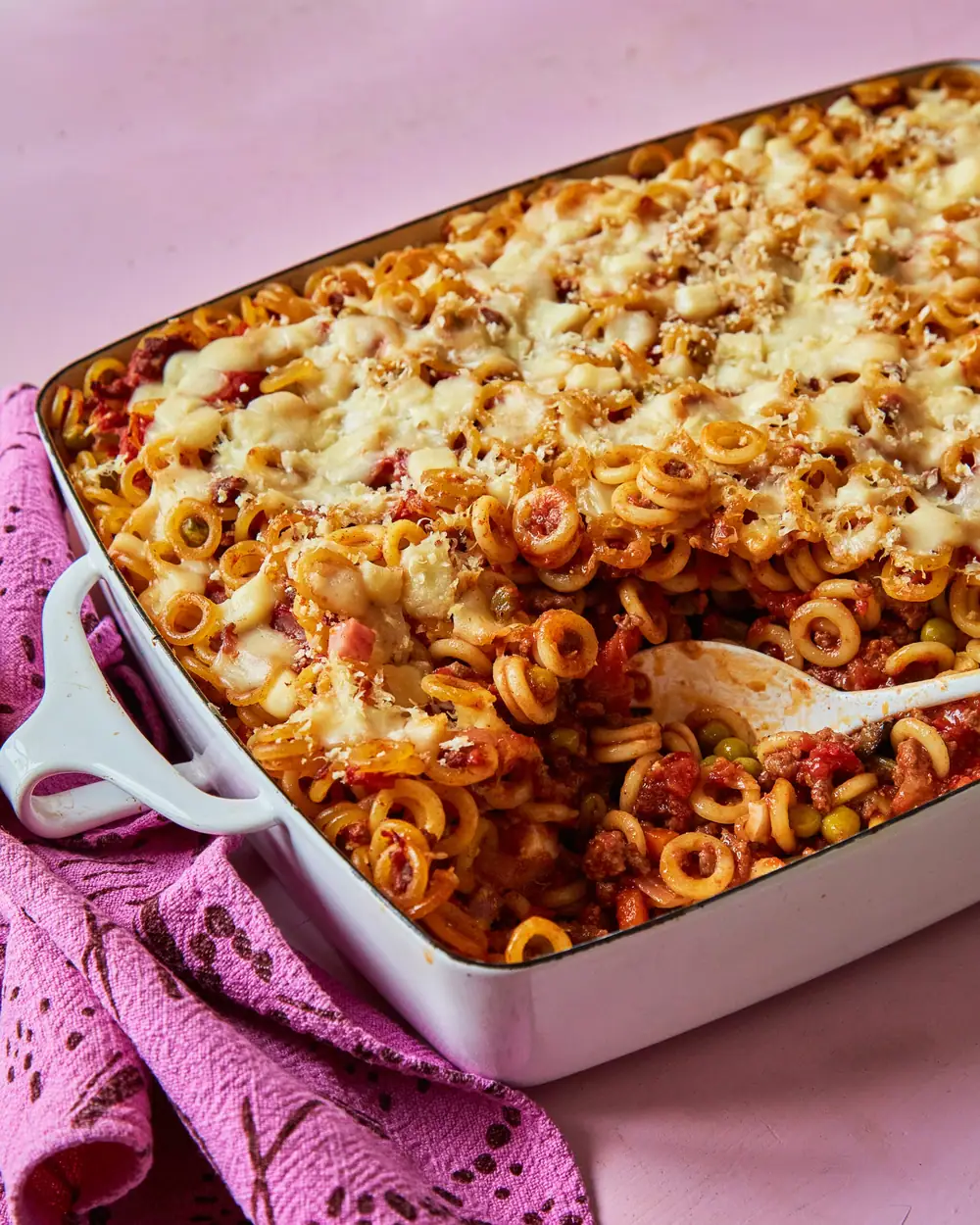 Esta pasta siciliana al horno con salsa es mi lienzo en blanco favorito