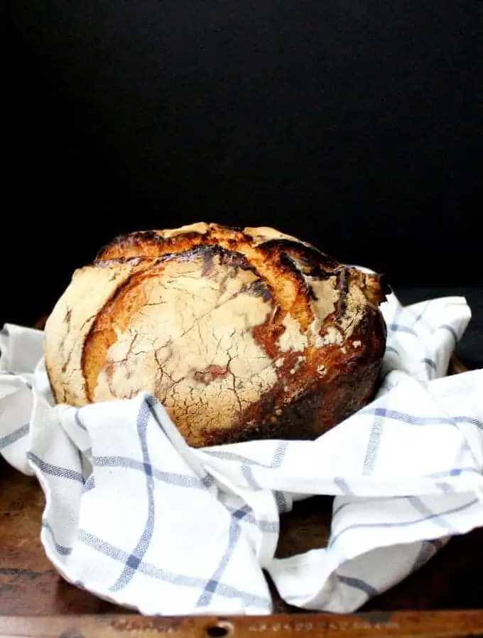 Receta de pan de masa madre sin amasar