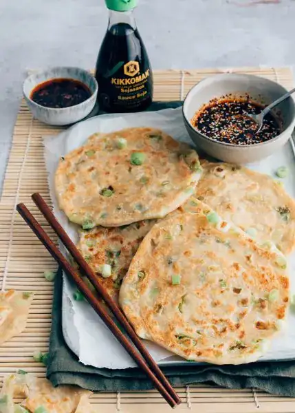 Tortitas chinas con cebolleta
