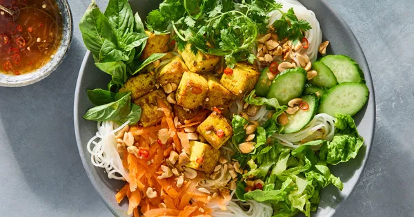 Golden Tofu Noodle Bowl Recipe • 5★ • 40 min