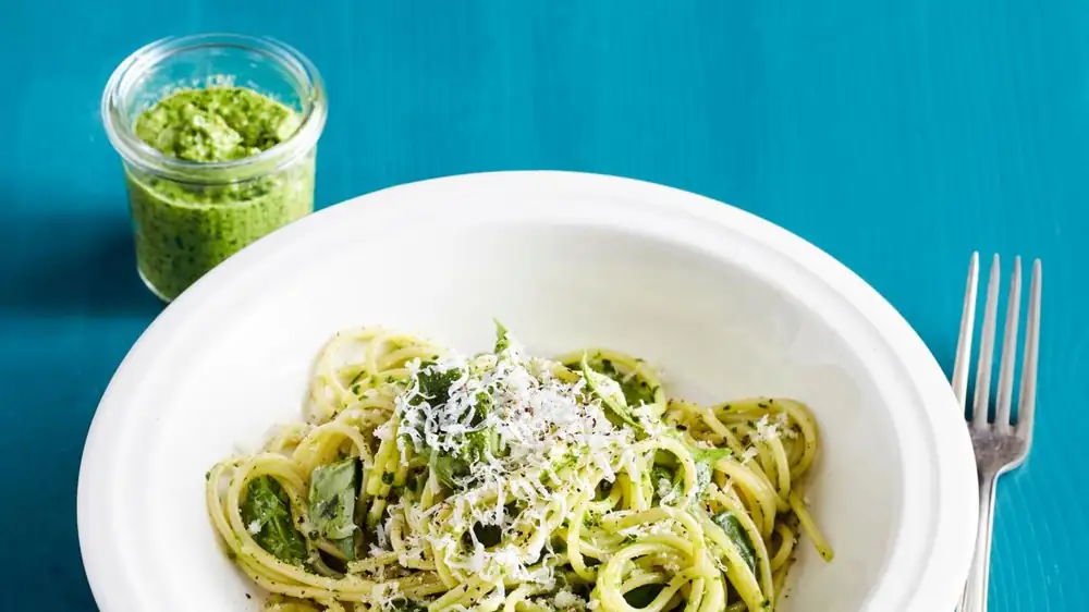 Toasted Sunflower Seed and Spinach Pesto Redefines Quick Pasta