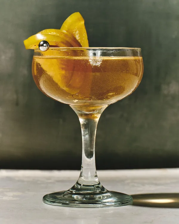 Receta de martini de tomate verde sucio