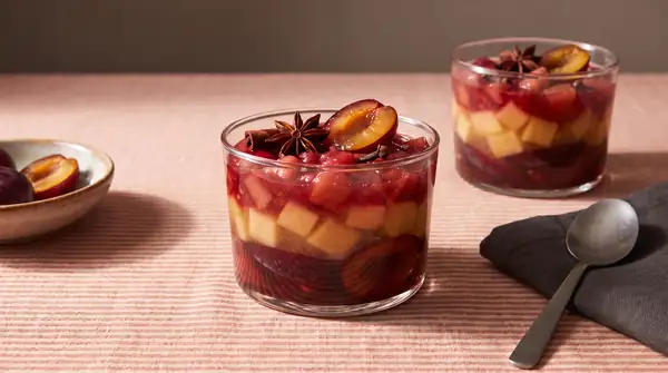 Fruity apple and plum compote for autumn days
