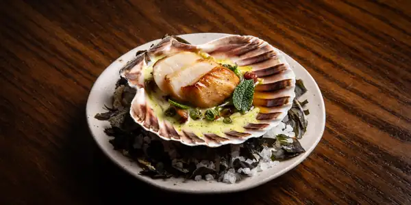Isle Of Mull Scallops With Bacon, Peas And Fermented Lettuce Recipe