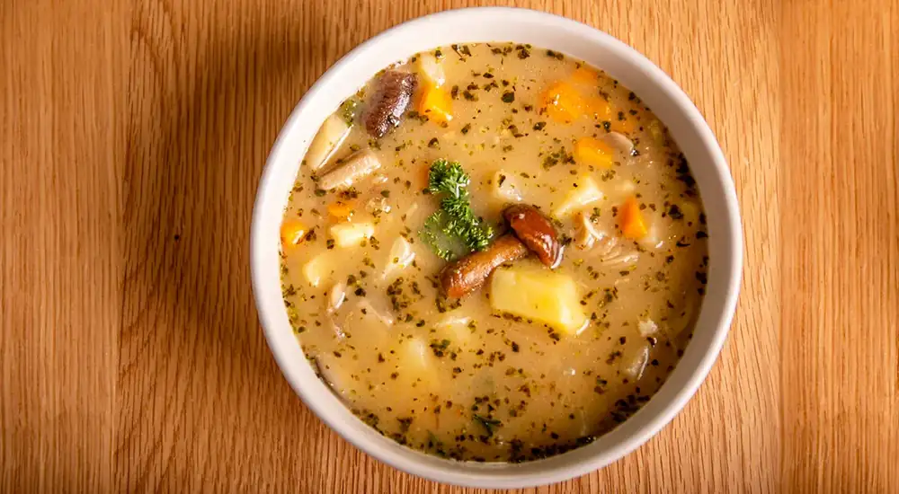 Sopa de queso con champiñones y miel