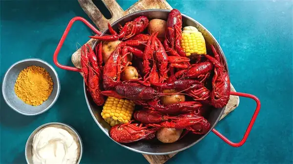 Tu hervido de cangrejos no está completo sin una salsa para mojar