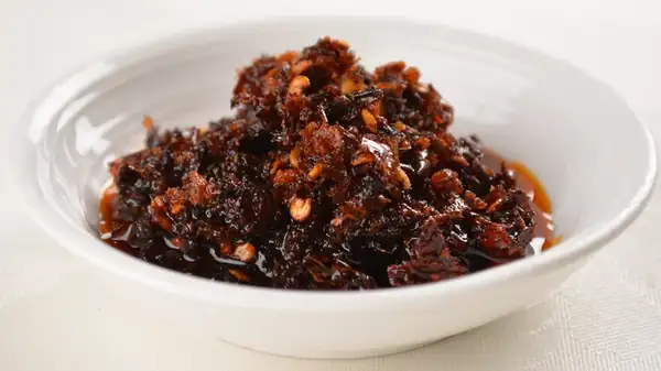 The Flavor-Packed Cantonese Sauce Inspired By Luxury Cognac