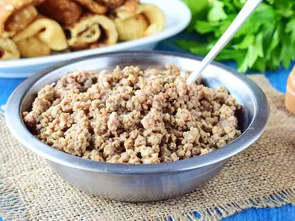 Meat filling for pies and cakes