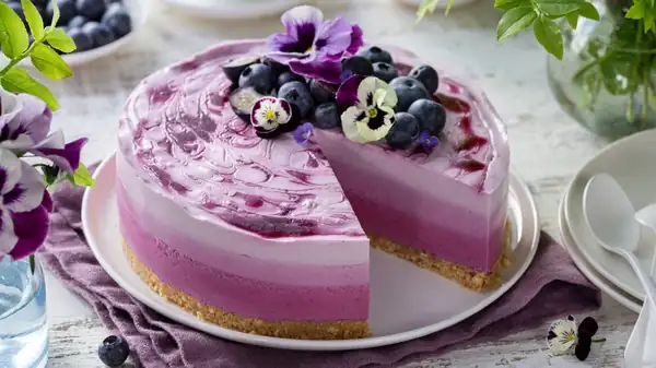 How To Change The Color Of Your Blueberry Baked Goods