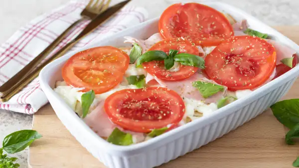 Too hot for the oven? Here's a brilliant trick for making a delicious no-cook lasagna in just 15 minutes!