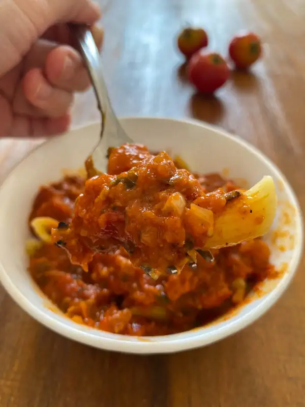 Šalša: Croatian (Dalmatian) Tomato Sauce [Few Ingredients, Stovetop]