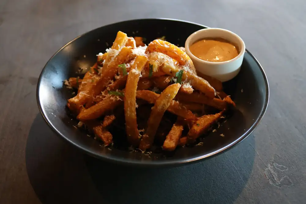 This casual dining restaurant in Edmonton is opening a new location