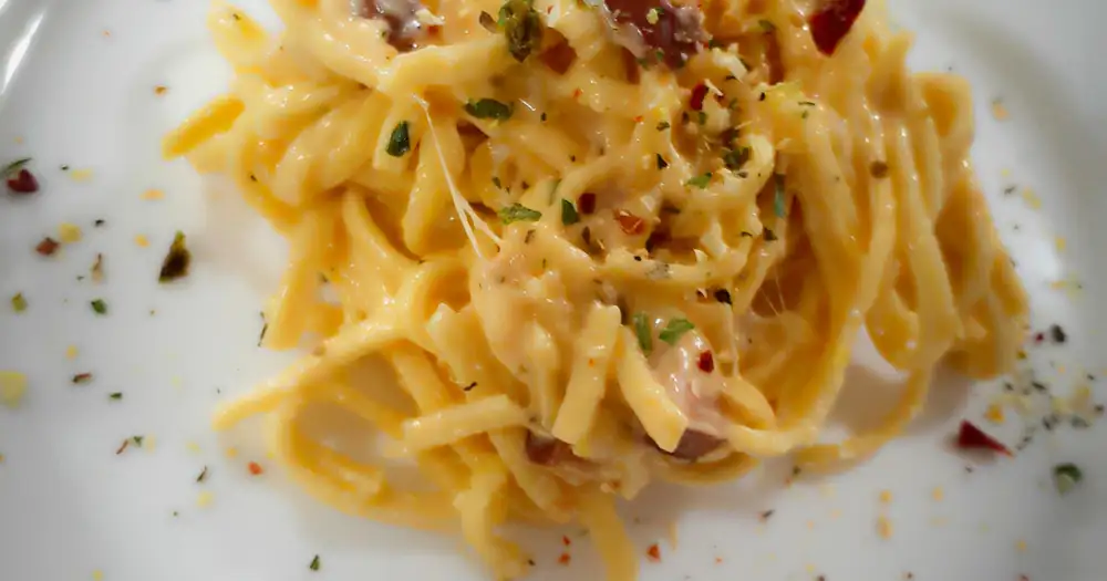 Receta de pasta carbonara, enviada por Natalya Oliveira