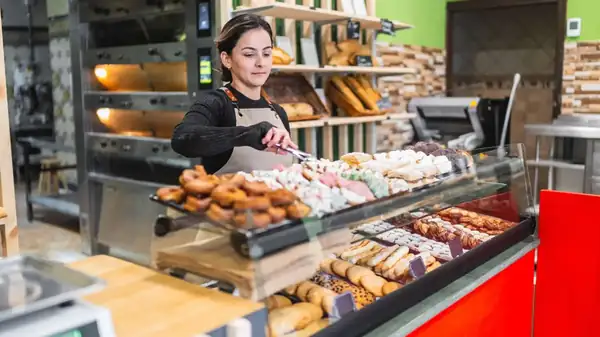 “I don't even want to serve them when it's like this”: bakers are asking customers to stop this bad habit
