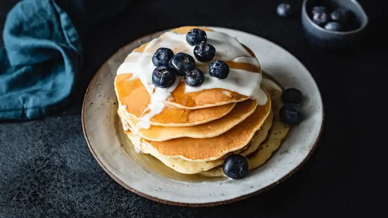 The 2-Ingredient Dessert Sauce You Can Make Starting With Leftover Buttermilk