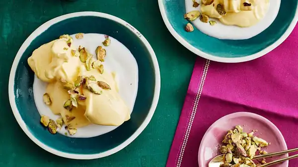 Mango sorbet with coconut cream for Thermomix®
