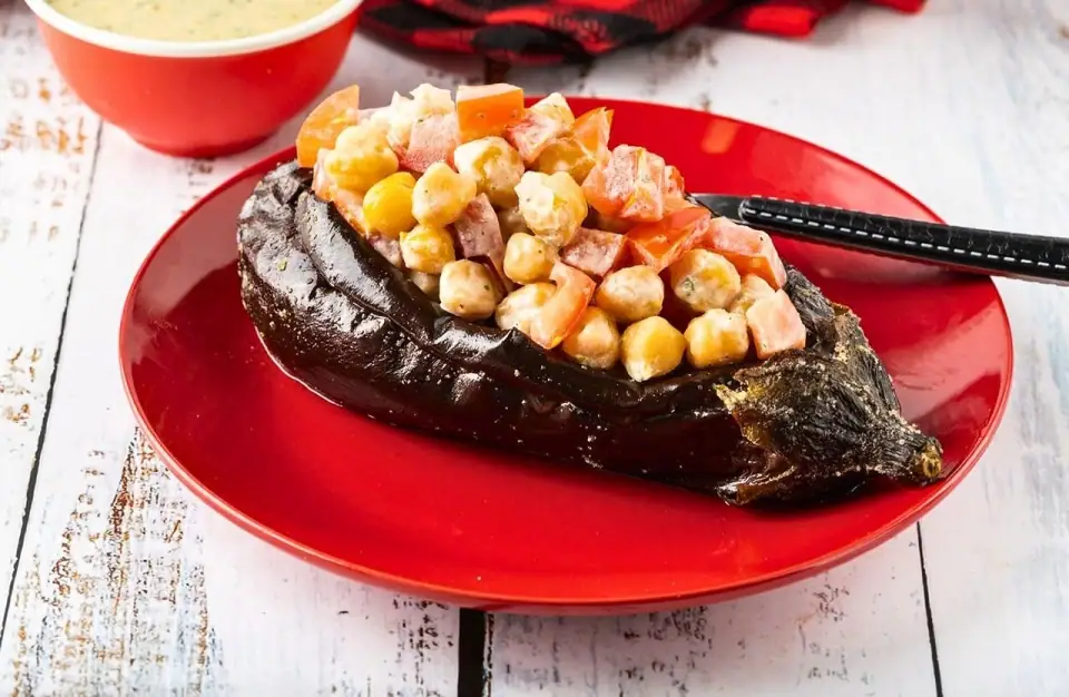 Berenjenas griegas rellenas de garbanzos