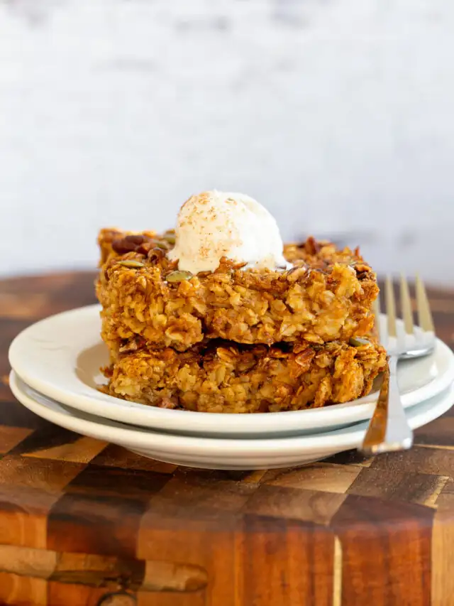 Vegan Pumpkin Baked Oatmeal