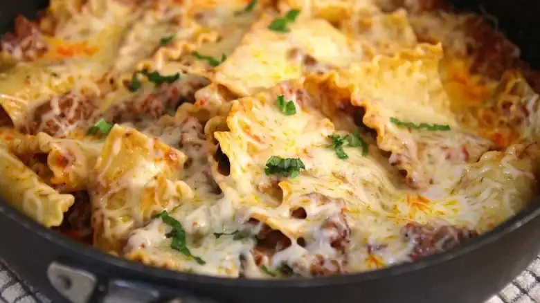 No Time To Make A Regular Lasagna? Break Out The Skillet