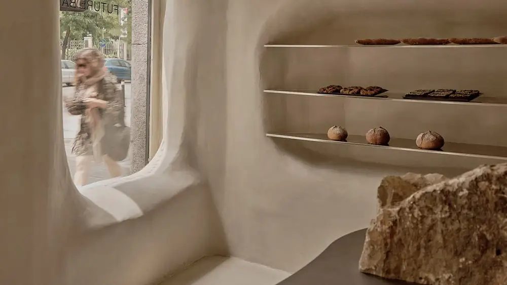 Es como si una película de ciencia ficción se encontrara con una panadería mediterránea