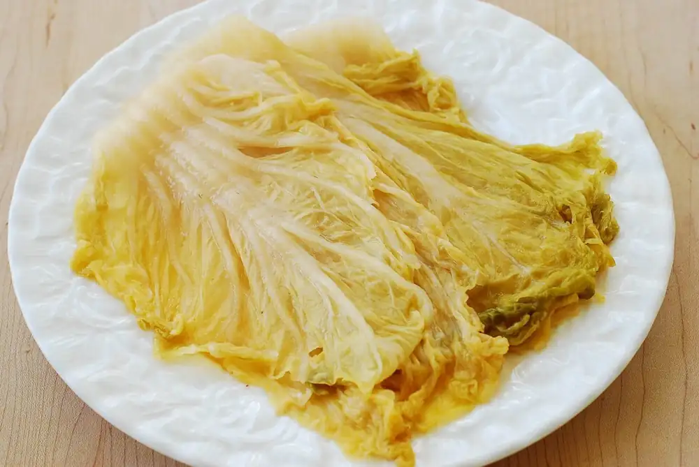 Kimchi Ssambap (Rice Rolls)