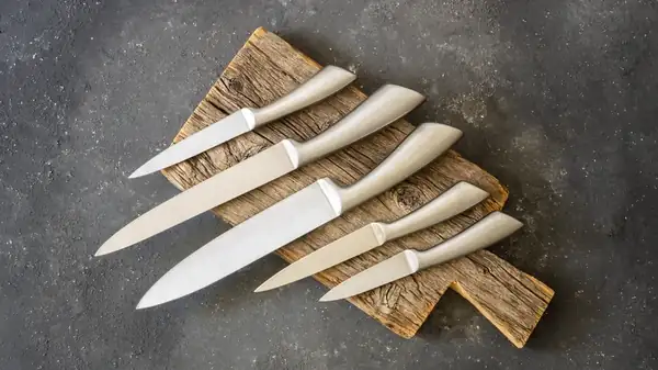 The Easy Way To Sharpen Knives If You Don't Have A Proper Sharpener
