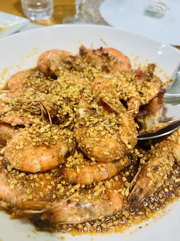 Langostinos al ajillo: la receta sencilla y rápida con una puntuación de 4,9/5 que encanta a todo el mundo