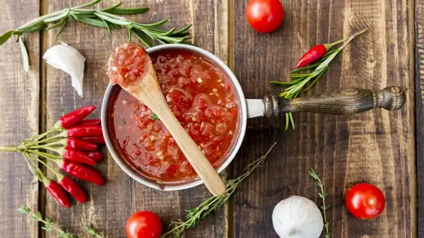 Why Tomato Sauce Is Prone To Splattering