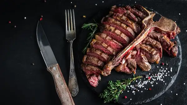 The Renaissance-Era Steak Dish We Still Eat The Same Way Today
